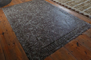 Inskription i golvet i Tidersrums kyrka